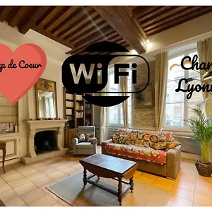 Coeur Vieux Lyon, 60 M2 Lumineux Confort , Lyon France