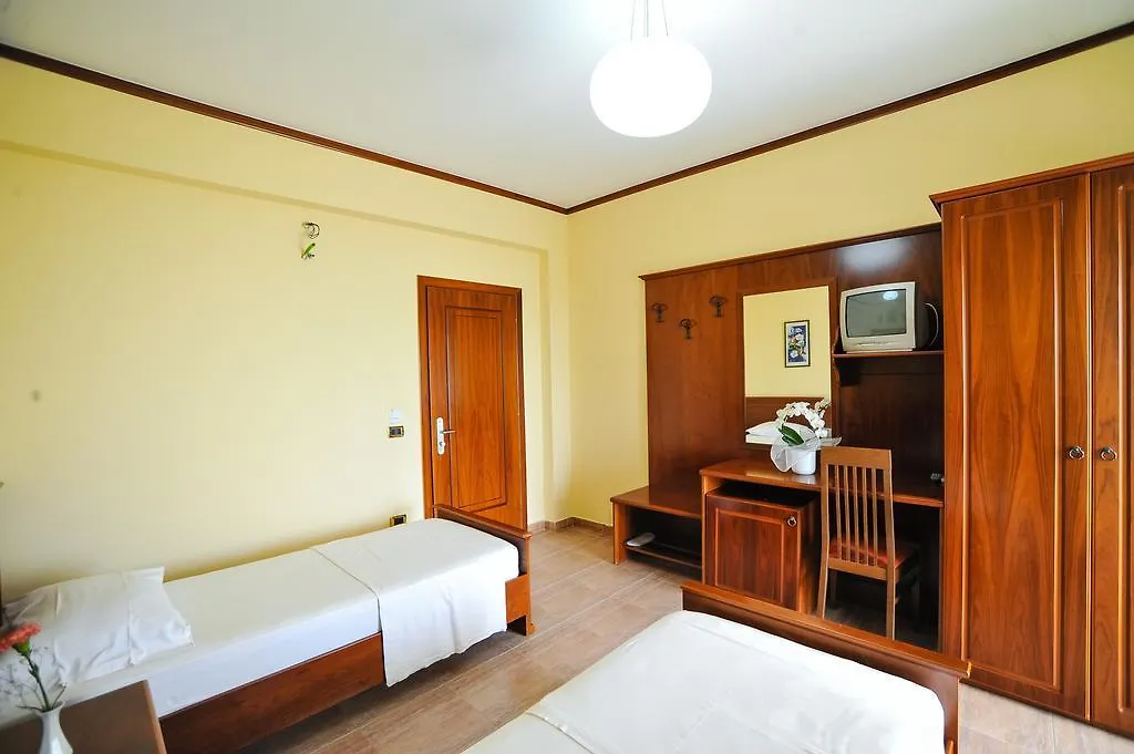 Iliria Internacional Hotel Durres 4*,