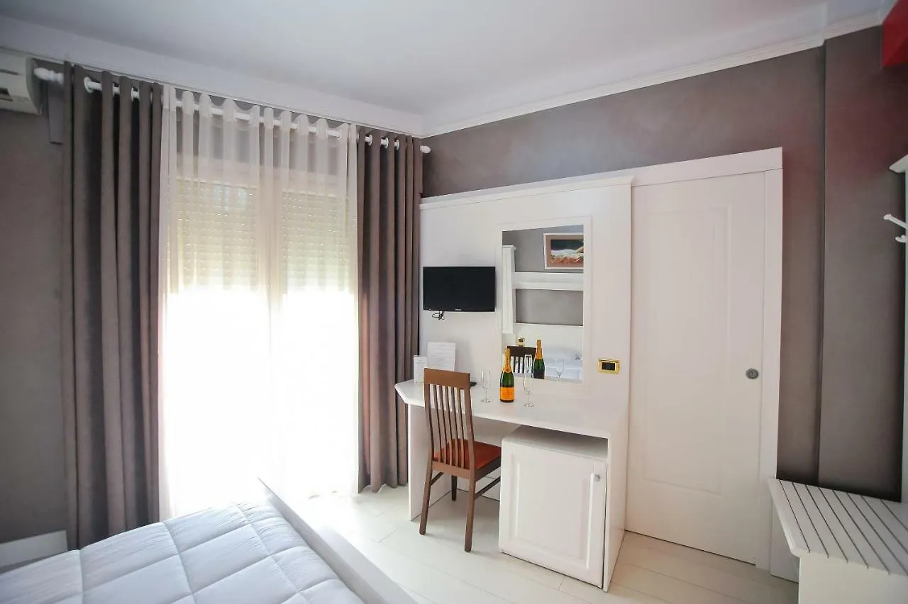 Iliria Internacional Hotel Durres 4*,  Albania